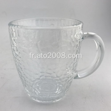 Tasse en verre à motif de marteau clair avec poignée